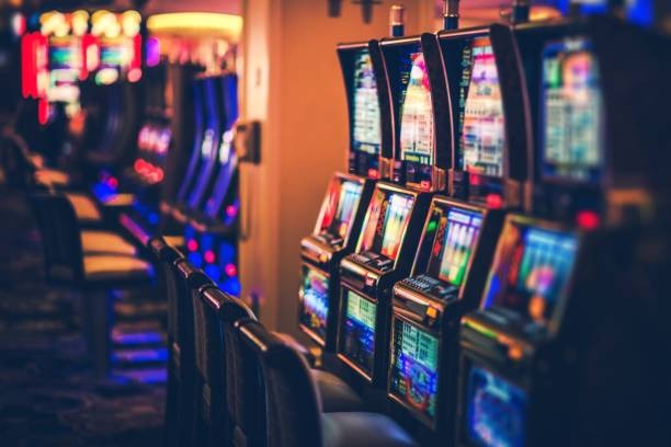 Live host presentation and player interaction features on delta togel Monopoly tables. Host interface and live chat overlay in delta togel studio stream